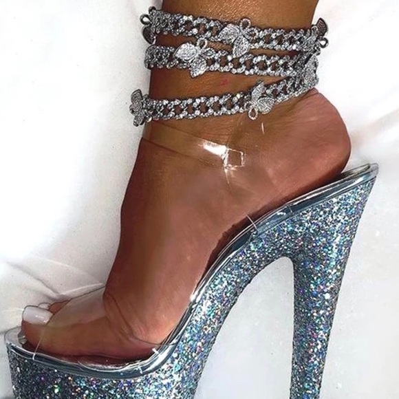 Jewelry - cuban butterfly anklet